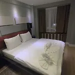 Lejlighedshotel Corner Park 4*