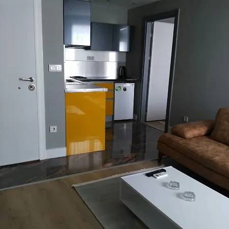 Ξενοδοχείο με διαμερίσματα Corner Park 4*