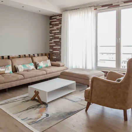 Corner Park מלון דירות 4*