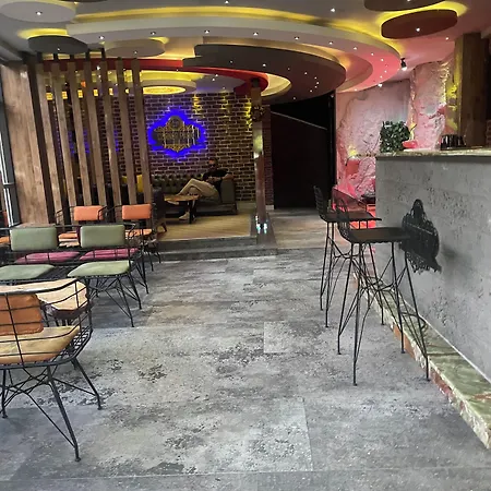 מלון דירות Corner Park