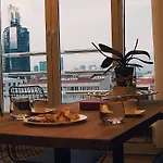Corner Park 4*