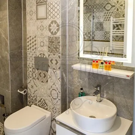 Corner Park Апарт-отель 4*