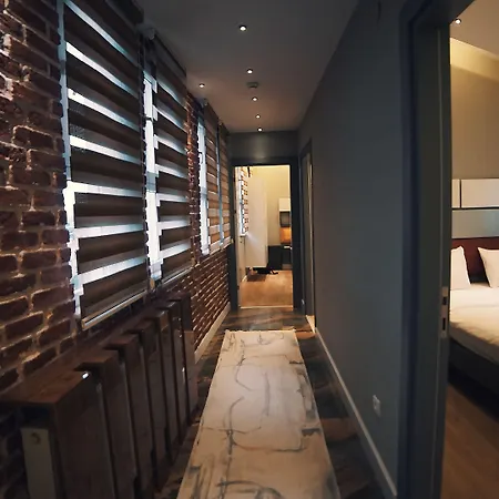 Corner Park Апарт-отель