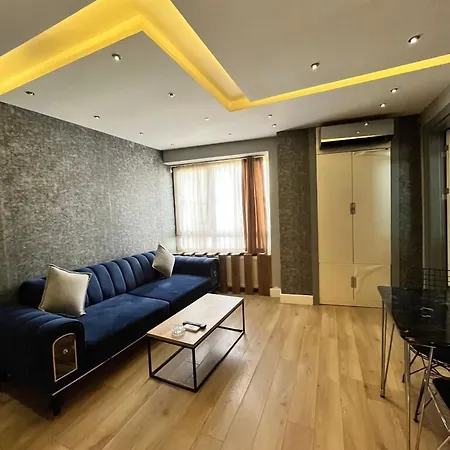 Corner Park 公寓式酒店 4*