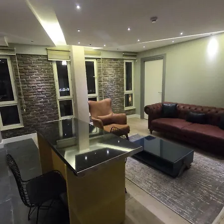 Corner Park 公寓式酒店 4*