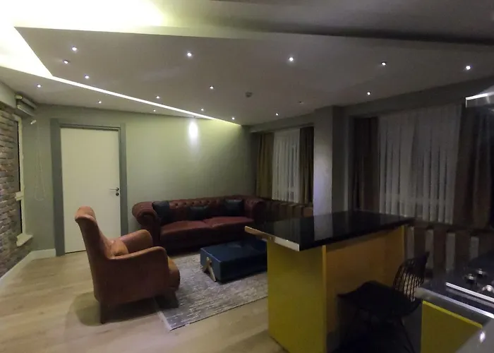 Corner Park 4*