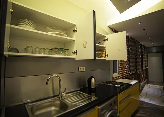 Corner Park מלון דירות 4*