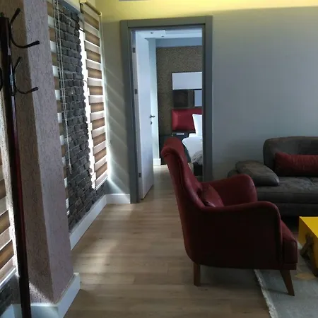 Aparthotel Corner Park 4*