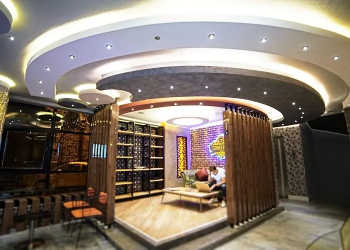 Corner Park Aparthotel 4*