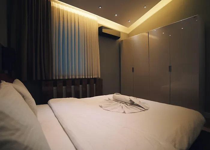 Corner Park Aparthotel 4*