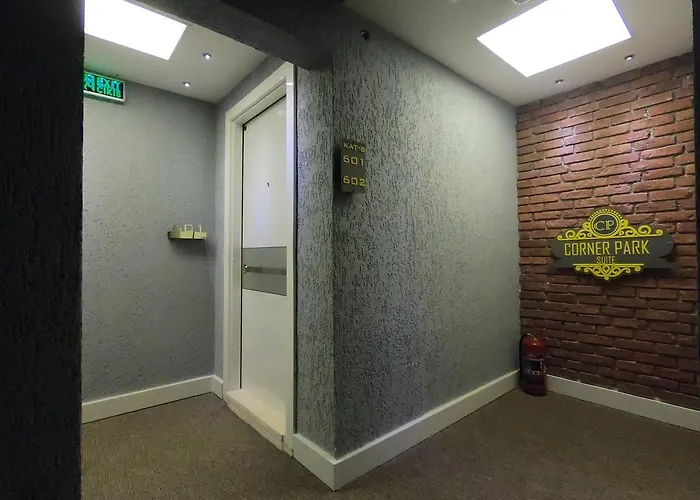 Aparthotel Corner Park